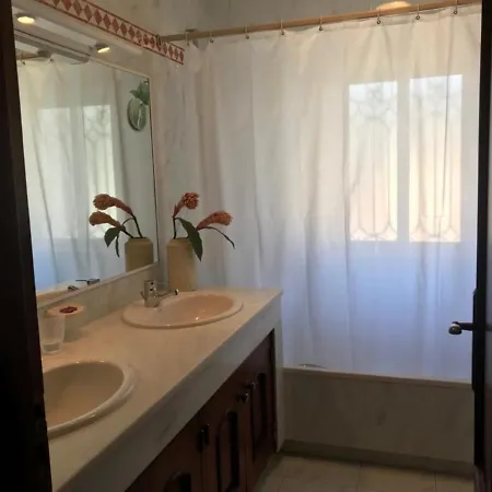 Vila Pedro